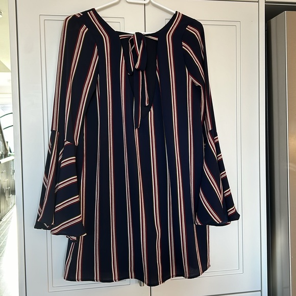 Budiness casual long sleeved dress - Picture 3 of 4